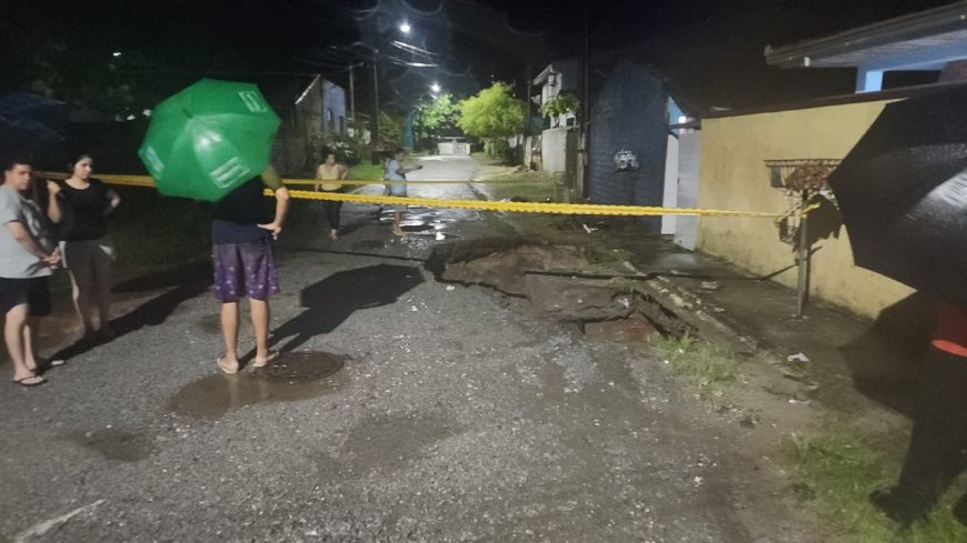 Temporal isola crianças, bloqueia rodovias e deixa dezenas desalojados no litoral do Paraná
