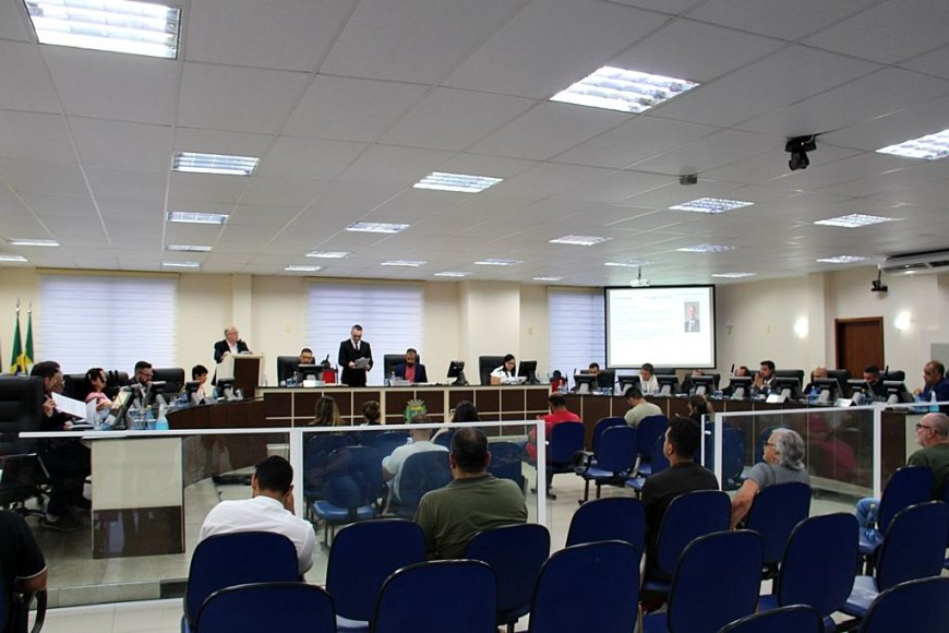 Câmara de Vereadores de Paranaguá aprova mudança no horário das sessões